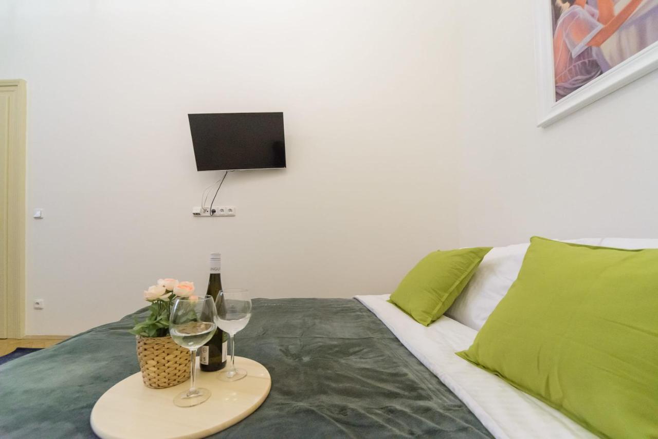 Cozy Apartment Near Stefanikuv Most Прага Екстериор снимка