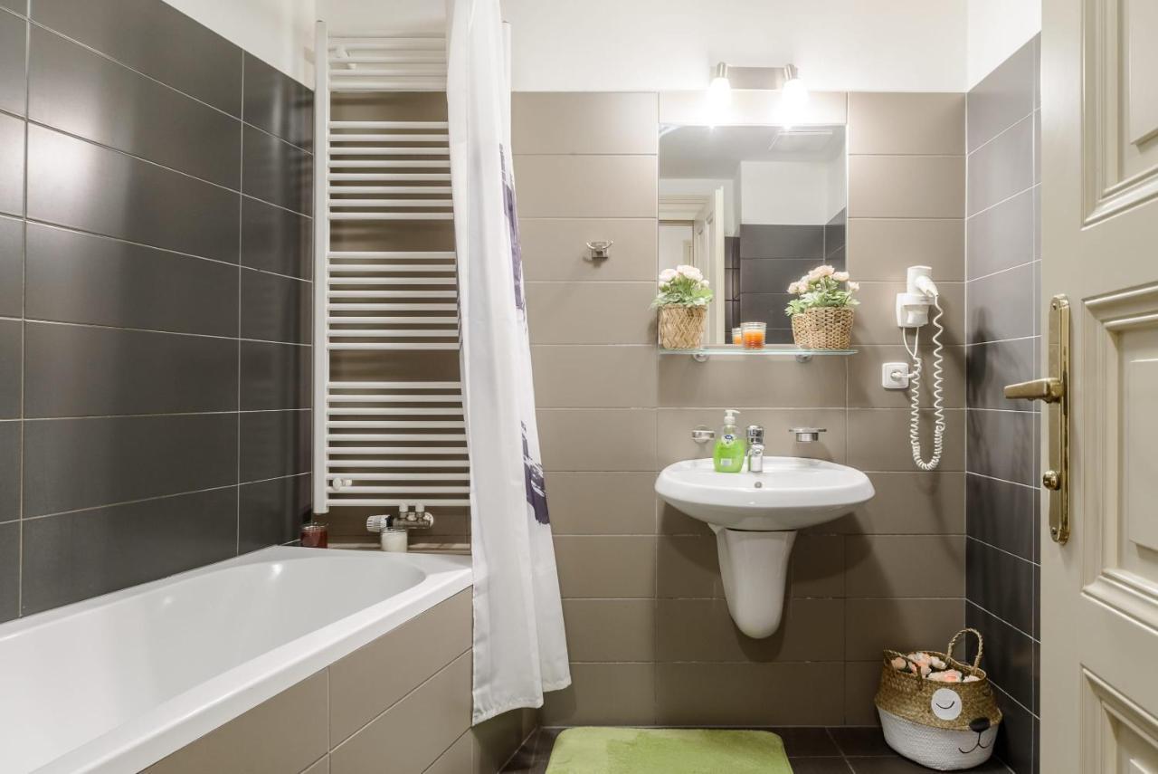 Cozy Apartment Near Stefanikuv Most Прага Екстериор снимка
