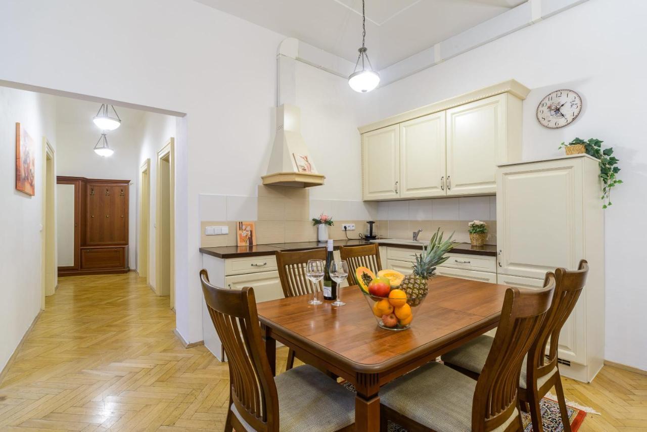 Cozy Apartment Near Stefanikuv Most Прага Екстериор снимка