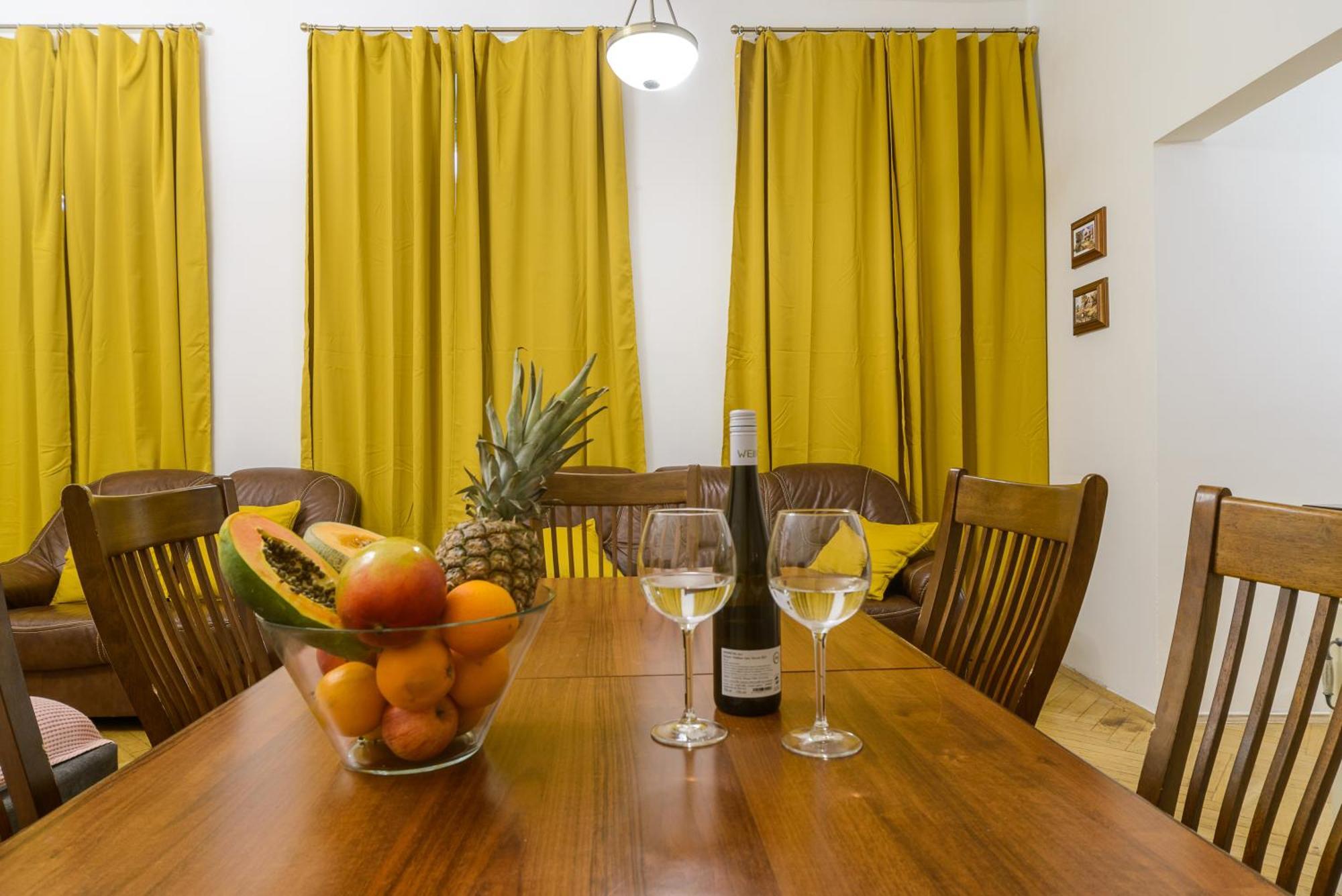 Cozy Apartment Near Stefanikuv Most Прага Екстериор снимка